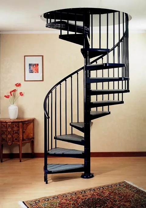 Làm cầu thang sắt theo yêu cầu