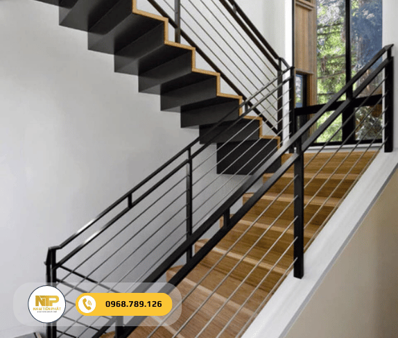 Cầu thang sắt nhà phố