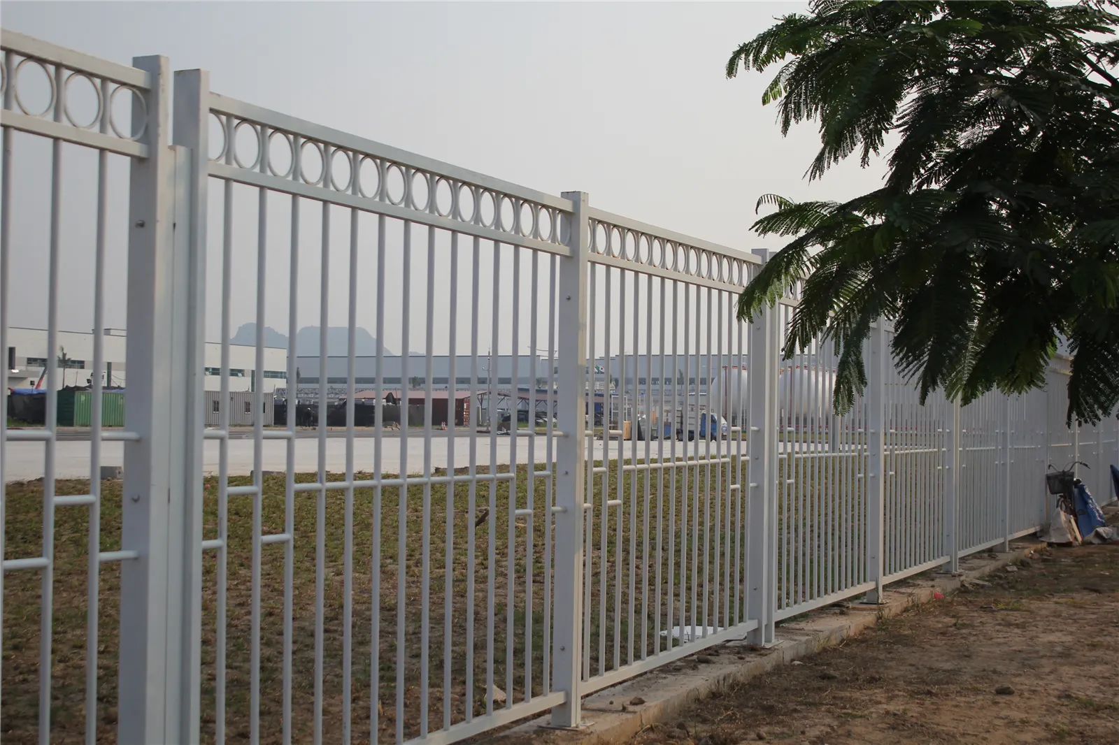 Gia công hàng rào sắt