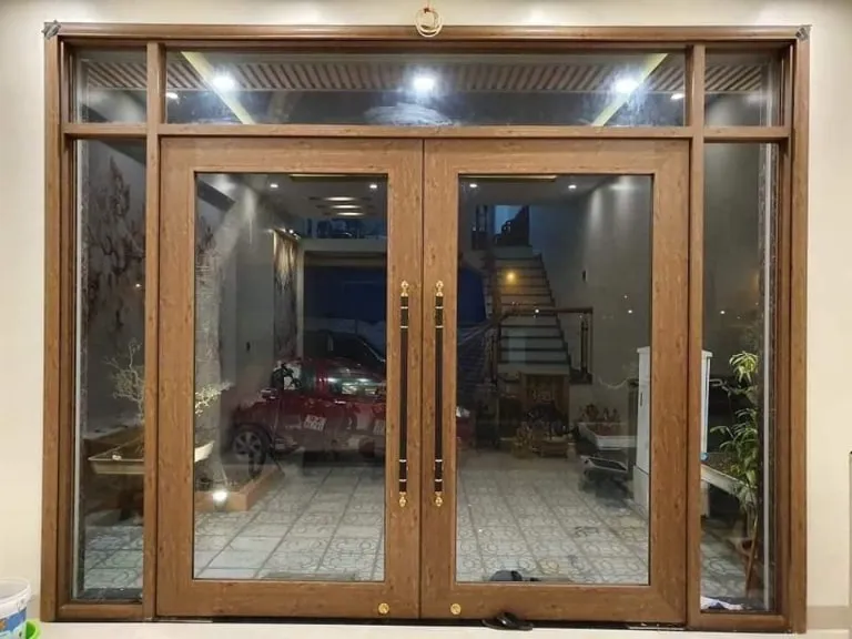 Cửa nhôm kính cường lực