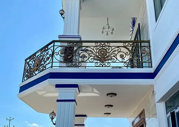 Dịch vụ thi công lan can sắt