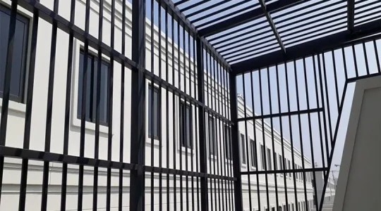 Đơn giá khung sắt bảo vệ m²