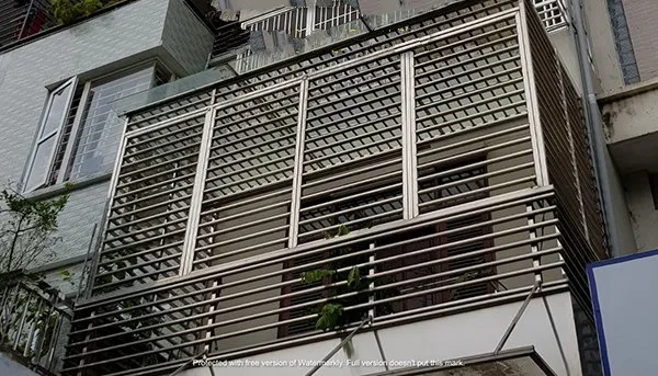 Khung sắt bảo vệ ban công