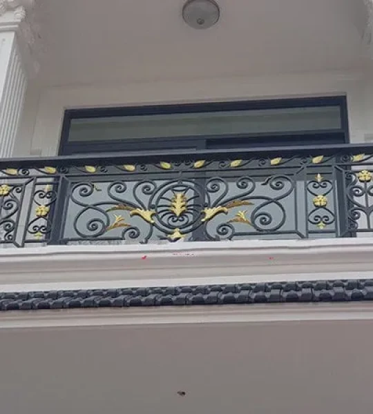 Lan can sắt hiện đại