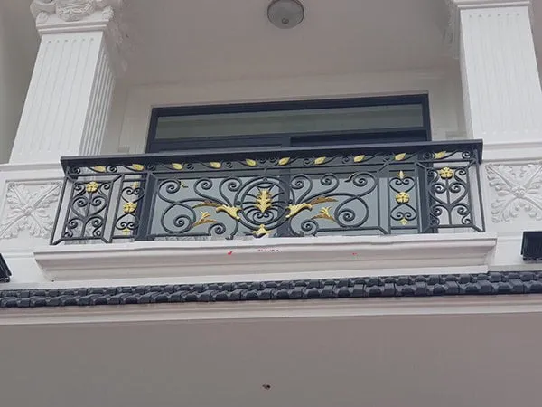 Lan can sắt hiện đại