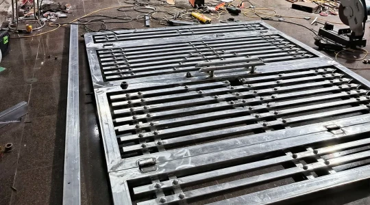 Xưởng gia công cửa cổng sắt uy tín